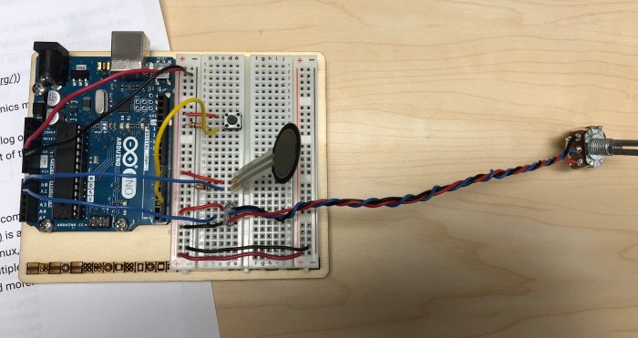 arduino and breadboard with 2 analog input sensors